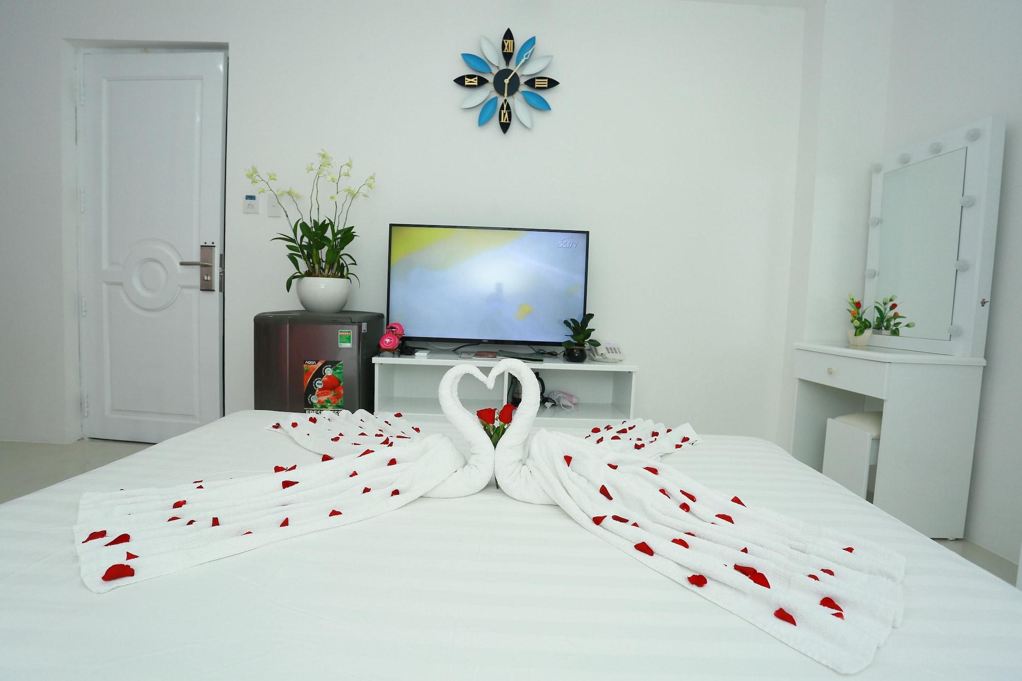 Valentine 3*
