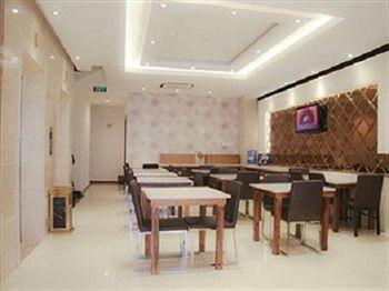 Valentine Saigon - Bui Vien Street Hotel 3*