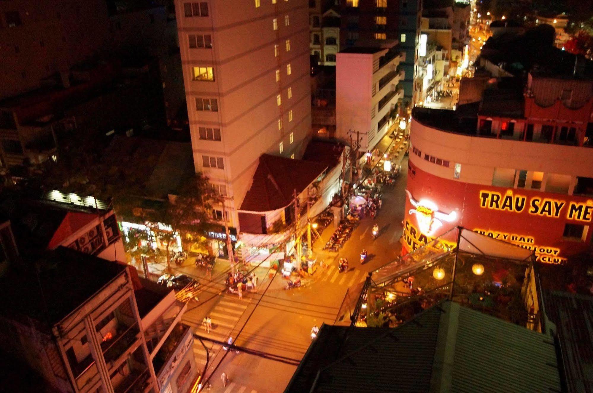 Valentine Saigon - Bui Vien Street Hotel