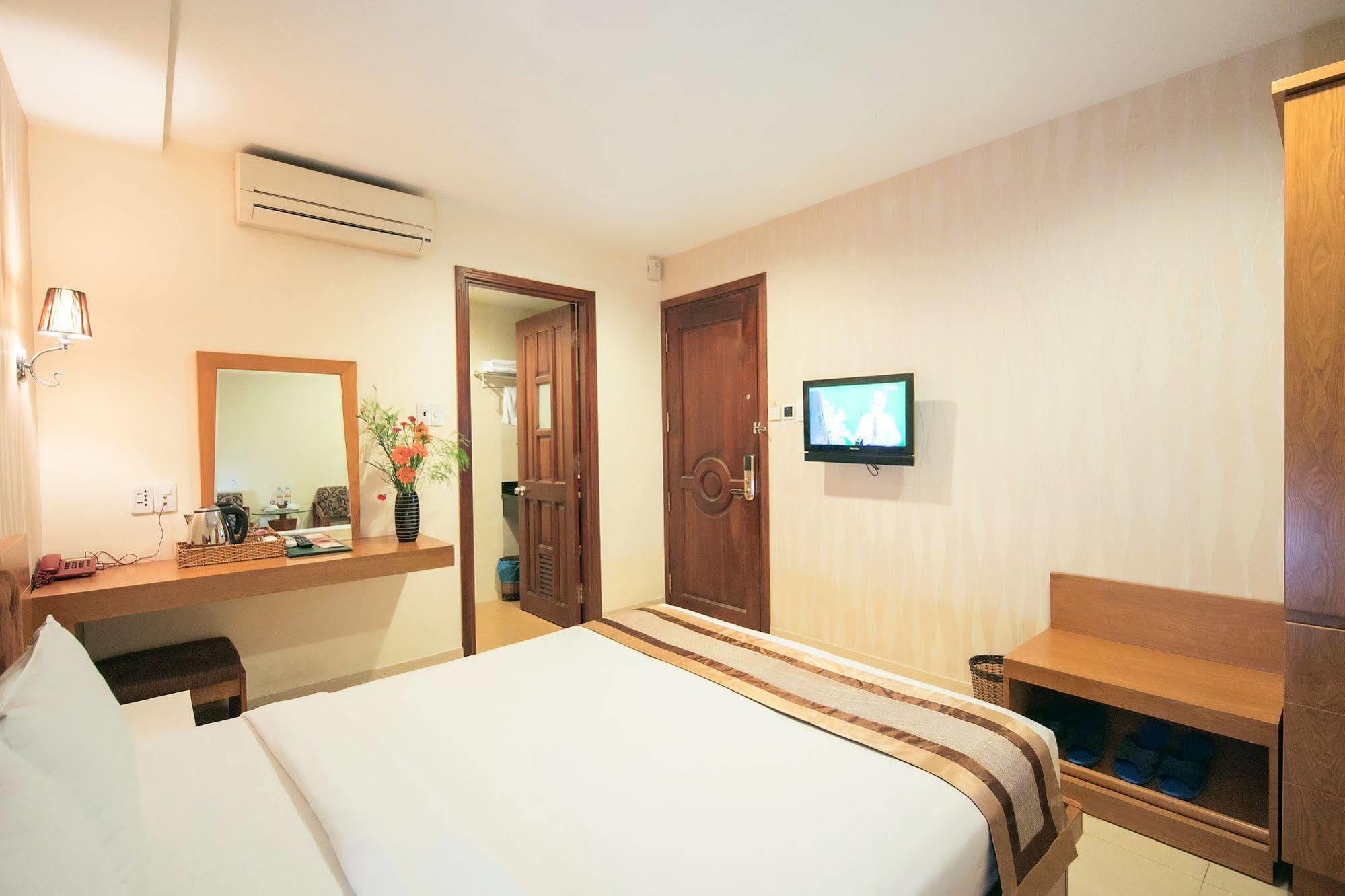 Valentine Saigon - Bui Vien Street 3* Ho Chi Minh City